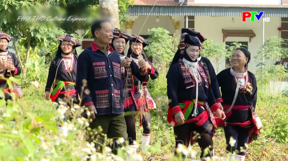 Phu Tho Cultural Express - Embroidery art of the Dao Quan Chet people