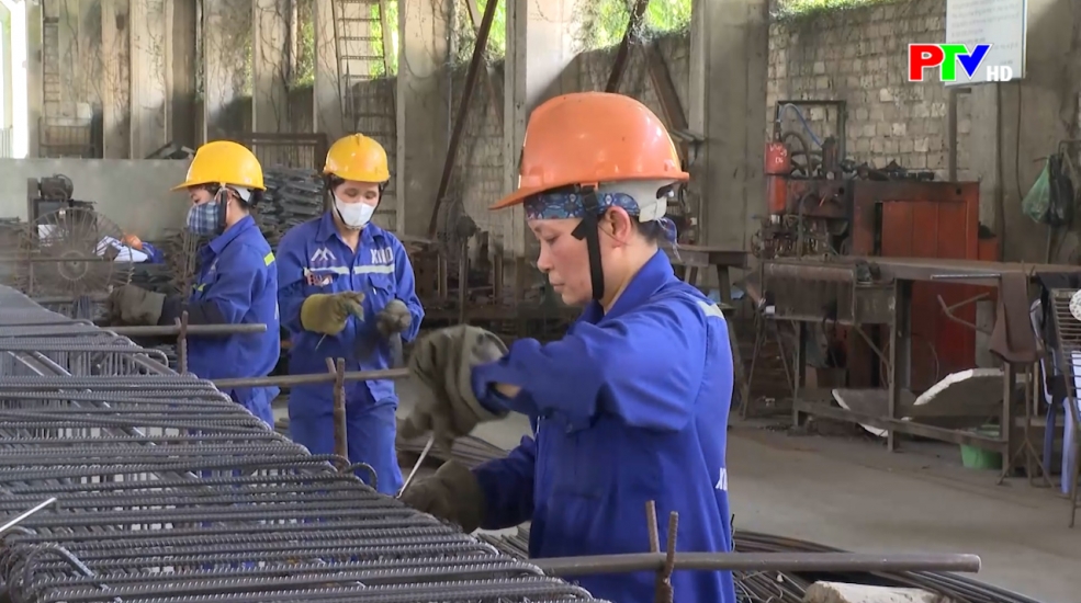 Phóng sự: Nâng cao hiệu quả công tác an toàn vệ sinh lao động trong sản xuất