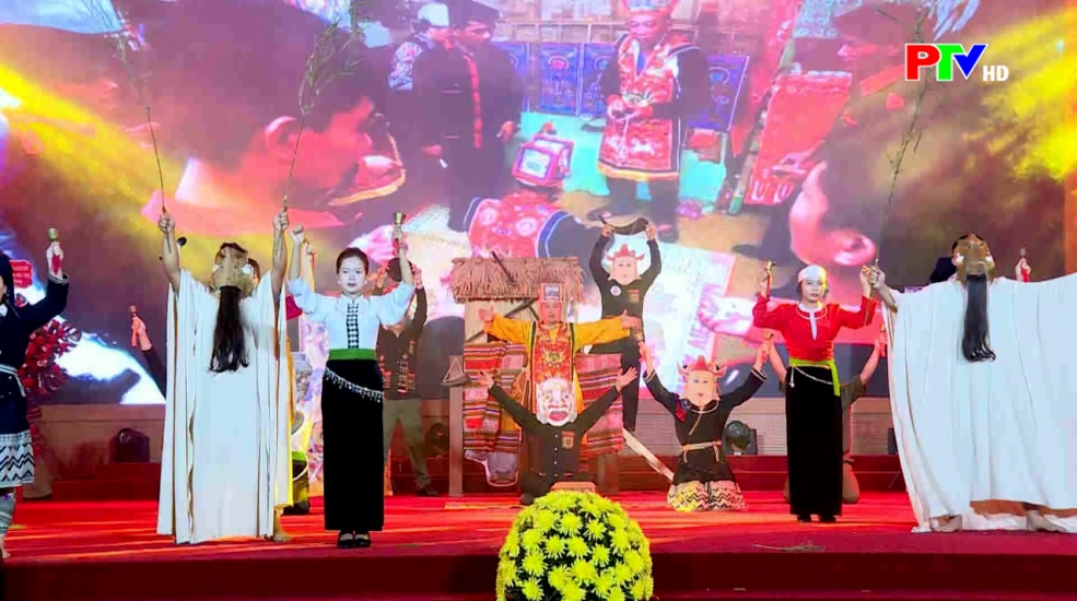 Tiểu phẩm - Ánh sáng nơi bản làng Tiểu phẩm - Ánh sáng nơi bản làng