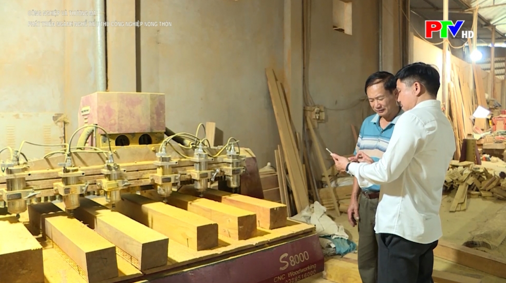 Công nghiệp và thương mại - Phát triển ngành nghề tiểu thủ công nghiệp nông thôn