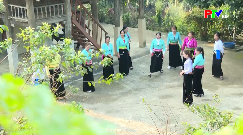 Phu Tho Culture Express - The artisans keeping Muong culture alive