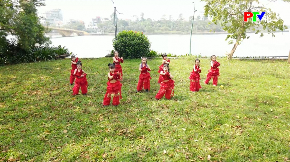 Dành cho thiếu nhi: Ca nhạc thiếu nhi - Vũ điệu vui