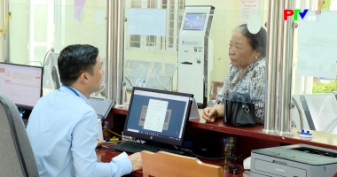 Đại biểu dân cử và cử tri ngày 25-04-2025