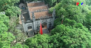 Đền Hùng linh thiêng nguồn cội