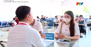 Doanh nghiệp tăng tốc tuyển dụng cuối năm