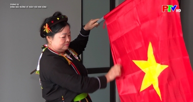 Đồng bào hướng về ngày hội non sông
