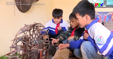 Giáo dục và đào tạo - Giáo dục văn hóa truyền thống trong trường học