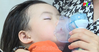 Hành trang sức khỏe - Cảnh báo gia tăng trẻ nhập viện