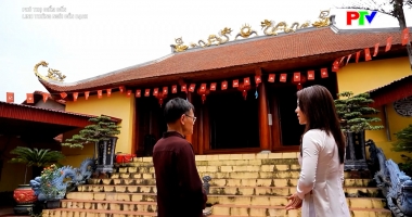 Linh thiêng ngôi đền Bạch