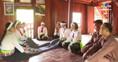 Sắc màu Tây Bắc - Nét đẹp trang phục người Mường