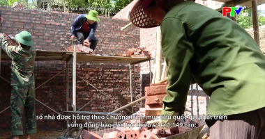 Tiếng Mường - Điểm sáng trong xóa nhà tạm dột nát ở vùng cao
