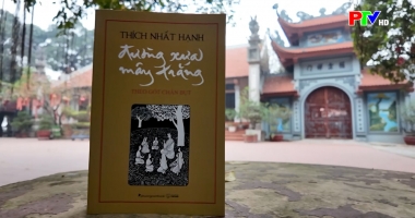 Sách hay - Đường xưa mây trắng