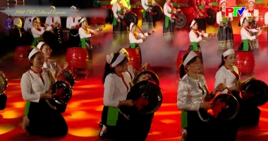 Phu Tho Culture Express - The prayer for fish and floating lantern festival on the Da river