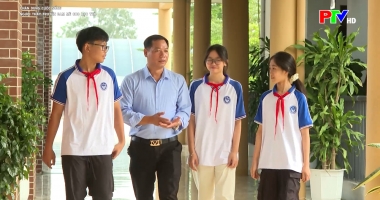 Chân dung cuộc sống - Người thầy truyền đam mê cho học trò