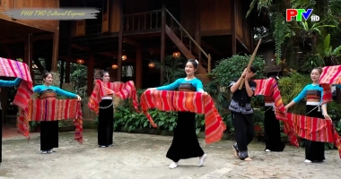 Phu Tho Culture Express - The beauty Thai traiditinal costume