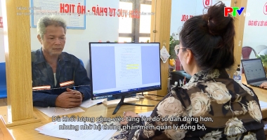 Tiếng Mường- Xây dựng chính quyền số để khoảng cách xa hơn, thủ tục gần dân hơn