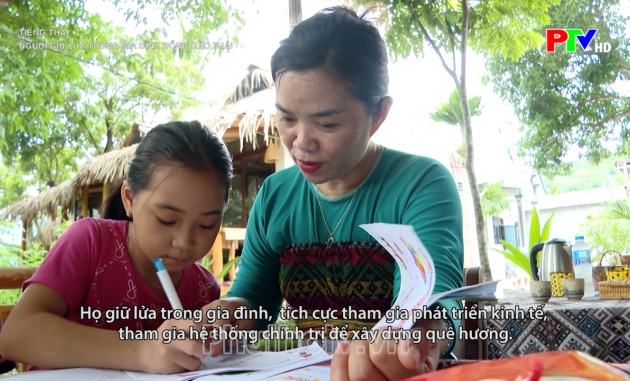 Tiếng Thái - Người giữ lửa trong gia đình đồng bào Thái