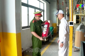 Phóng sự: Tăng cường phòng cháy chữa cháy trong thời tiết nắng nóng Phóng sự: Tăng cường phòng cháy chữa cháy trong thời tiết nắng nóng